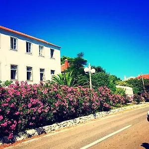  Bed & Breakfast Amarcord Skola