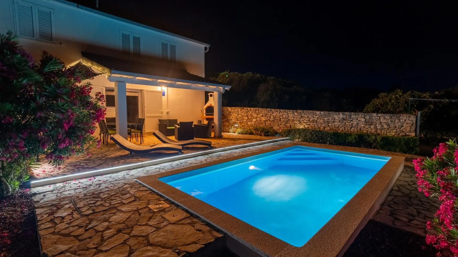 Holiday home House Sakarun With Swimming Pool Villa Veli Rat