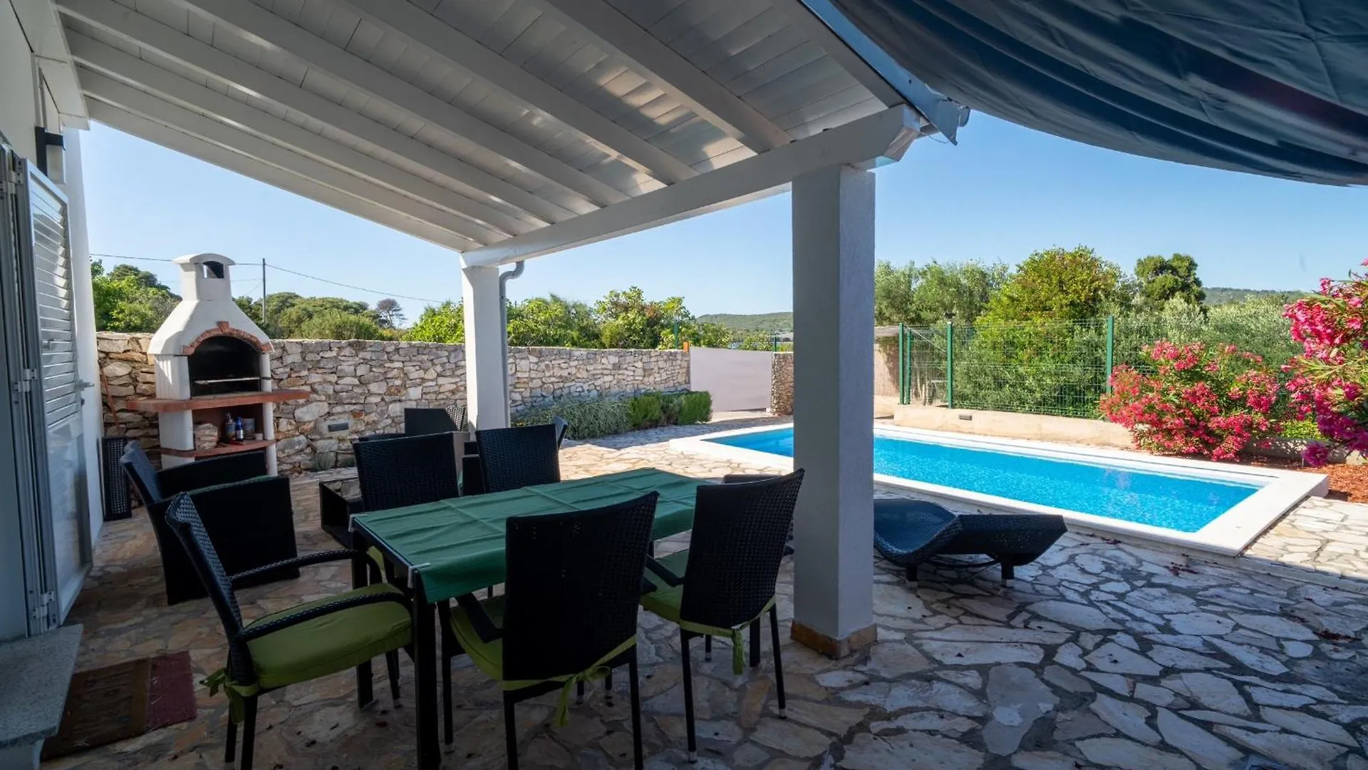 House Sakarun With Swimming Pool Villa Veli Rat Holiday home